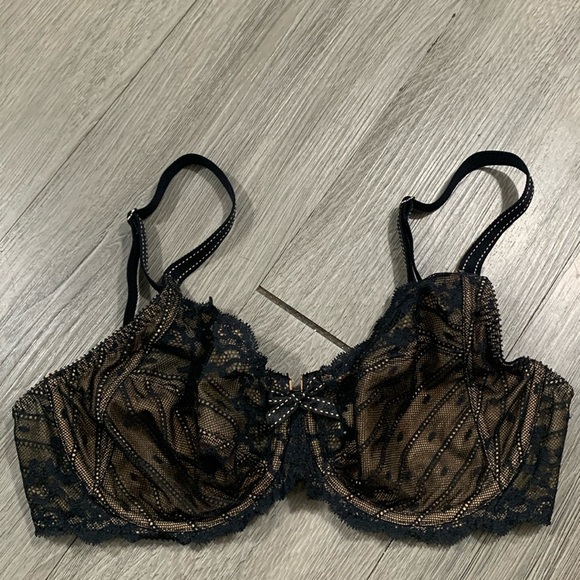 Chantelle Lingerie Rive Gauche Full Coverage Underwire Black Bra size 34D - Picture 2 of 14